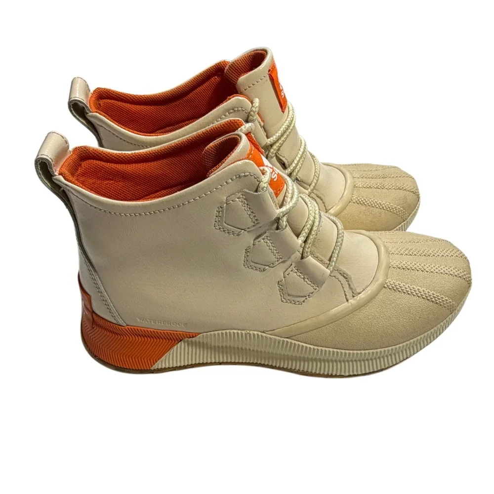 SOREL Out N About III Classic Waterproof Boots Cream Orange Women's 9.5